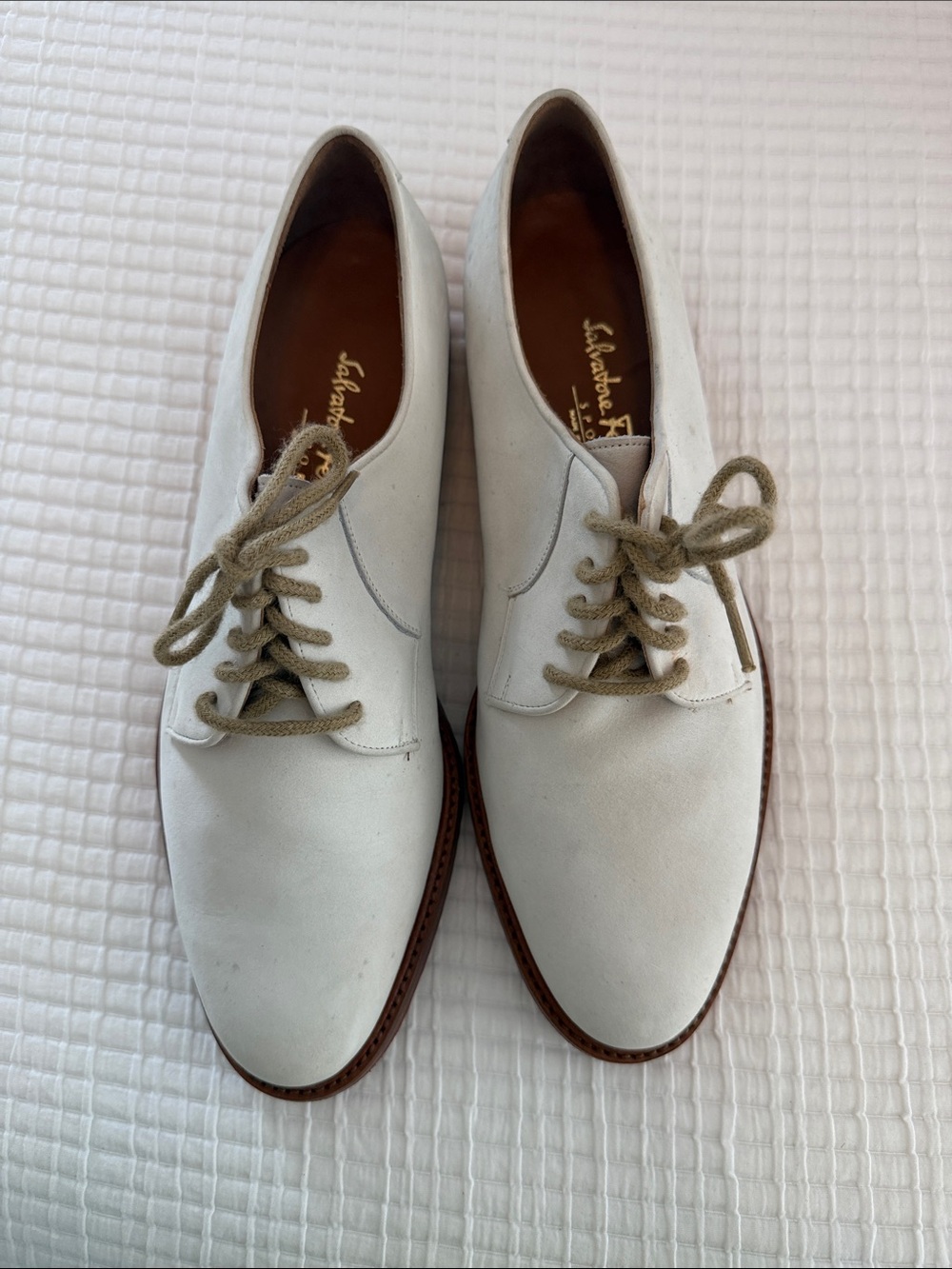 Vibram Off-White Leather Derby Shoes with Brown Welt and Tan Laces